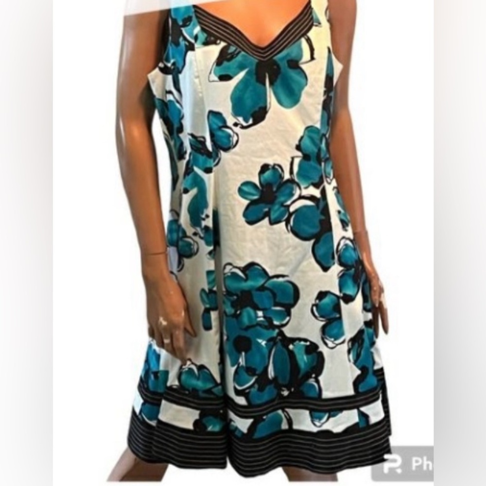 Jones NY Sz 16W Floral Dress Stretch Cotton Blue Floral Pleated